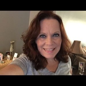 Meet your Posher, Debra